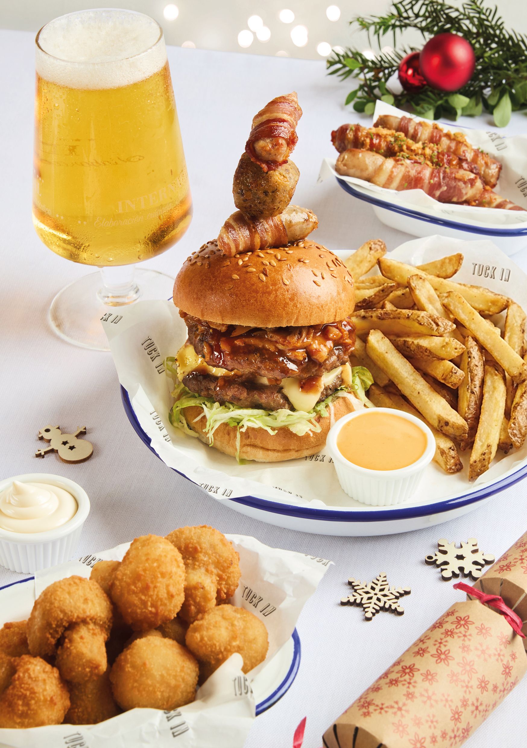 Festive Lunch & Dinner at The Whistling Wren in Leigh